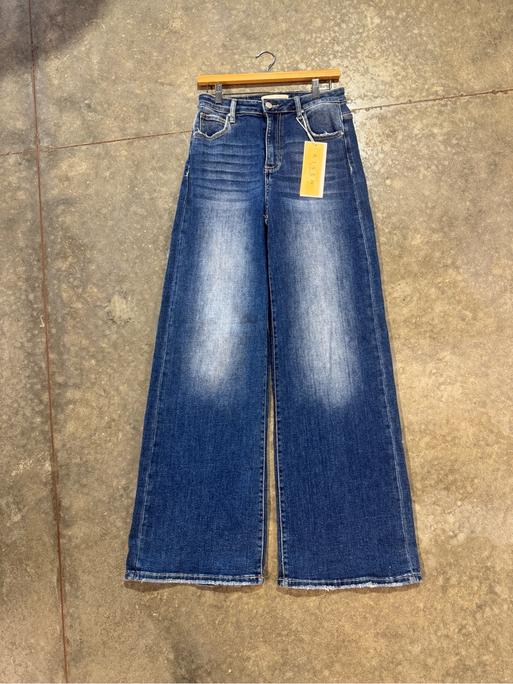 Risen High Rise Wide Leg Jeans Dark Wash Raw Hem Stretch Denim Size 9/29